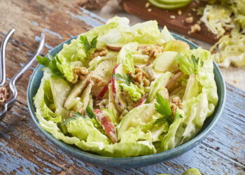 Salada Waldorf: fresca, crocante e cheia de sabor