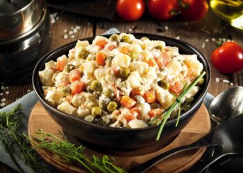 Salada russa: a receita clássica portuguesa que nunca falha