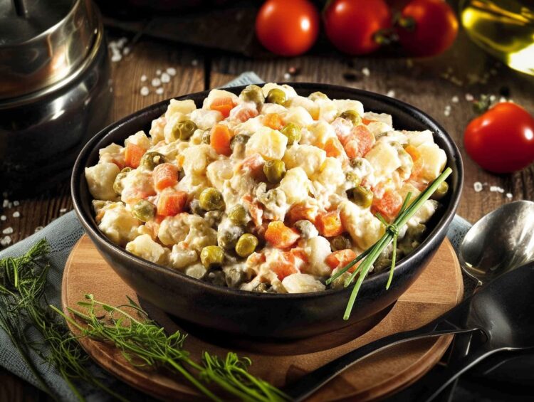 Salada russa: a receita clássica portuguesa que nunca falha