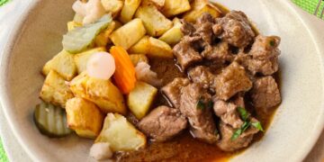 Carne de vinha d'alhos: a receita tradicional portuguesa de porco marinado