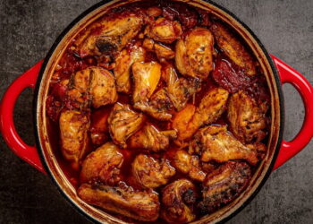 Frango na púcara: a receita tradicional portuguesa com vinho do Porto
