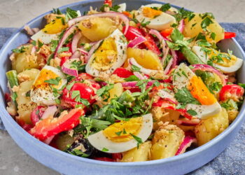 Salada campera à portuguesa: batata, atum e ovo numa receita que nunca falha
