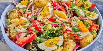 Salada campera à portuguesa: batata, atum e ovo numa receita que nunca falha
