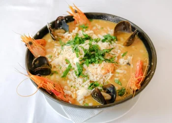 Sopa de marisco à moda da Ericeira