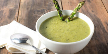 Creme de espargos verdes