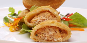Rissóis de alheira e queijo