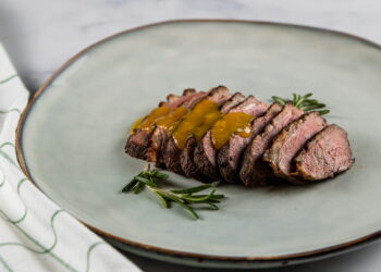 Peito de pato com laranja